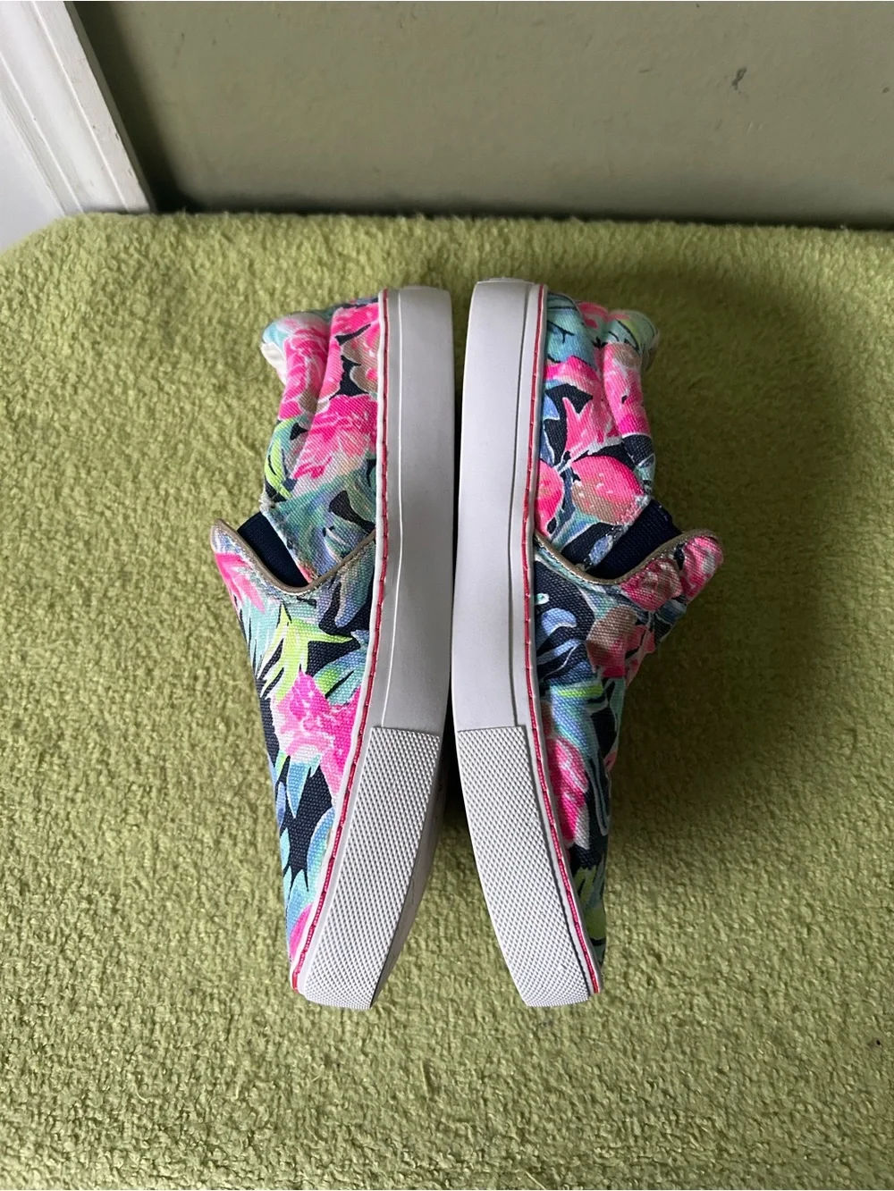 Lilly Pulitzer Women’s Floral Slip-On Sneakers - Navy Pink Multi
